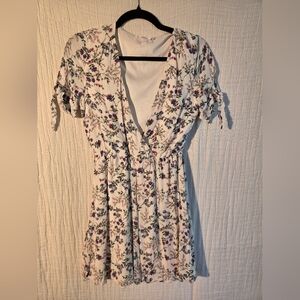 Lush Floral Print Lined Women's Dress With Tie Sleeves Size Small